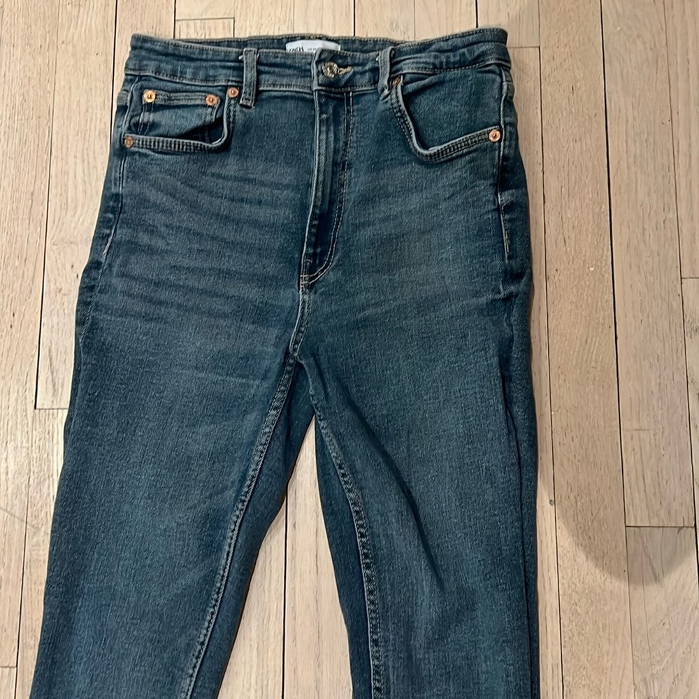 Zara blue jeans size 8